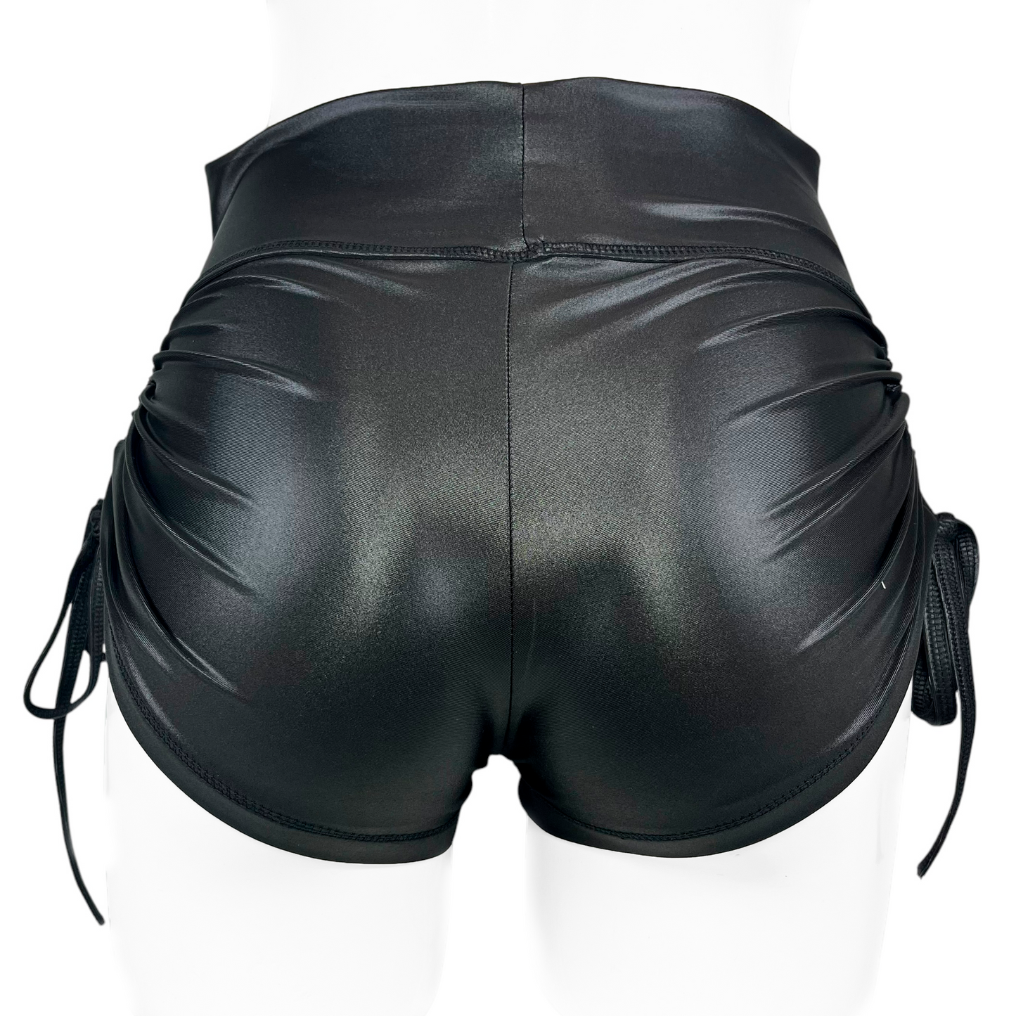 SHORT JARETA "VINIL BLACK"