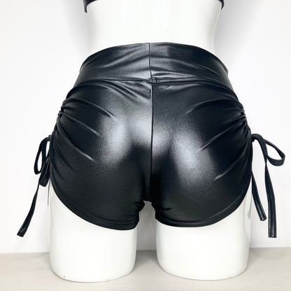 SHORT JARETA "BLACK SHINY" TIPO VINIL